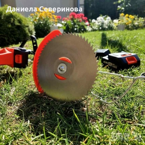 Телескопичен акумулаторен тример за трева 48V с две батерии – мощен, лек и без кабели, снимка 2 - Градинска техника - 52464192