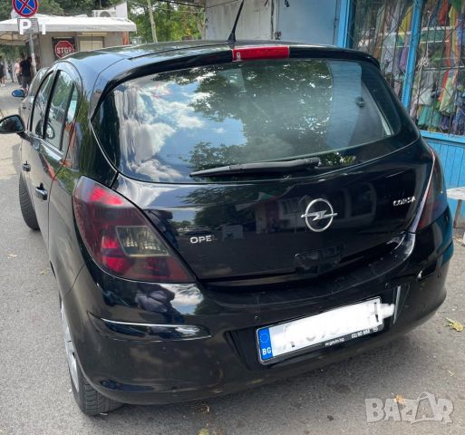 Opel Corsa D 1.4i 16v, снимка 4 - Автомобили и джипове - 46319939