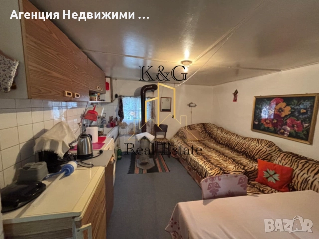 Едноетажна къща в гр. Завет