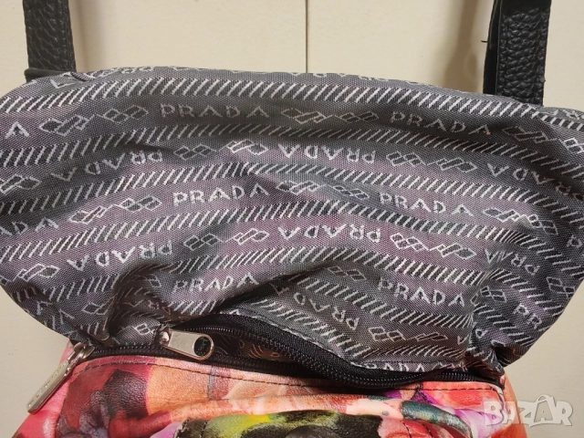 Дамска чантичка PRADA. , снимка 7 - Чанти - 51956407