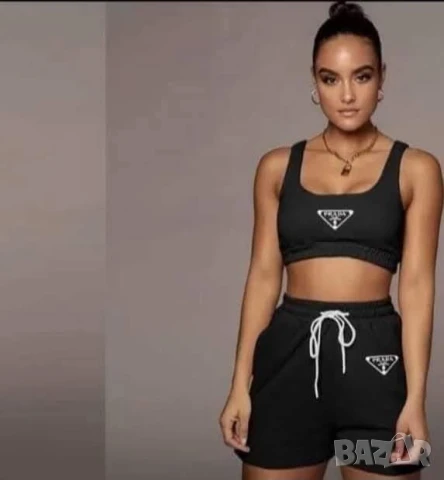 дамски екипи prada