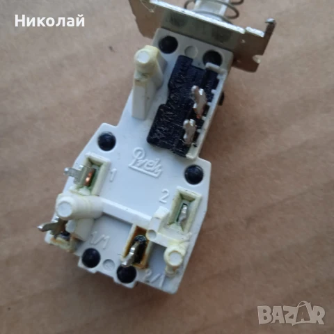 Пасивни електронни компоненти-кондензатори, мрежови филтри, мрежови ключове, снимка 8 - Друга електроника - 50470747