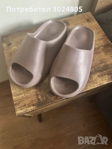 Дамски чехли