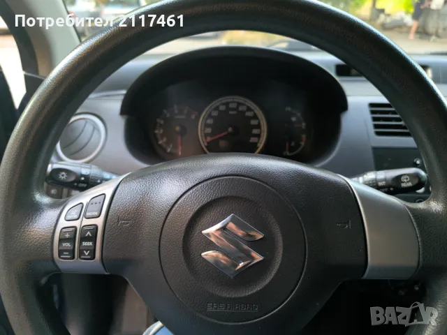 Suzuki Swift 1.3i, снимка 5 - Автомобили и джипове - 47041545