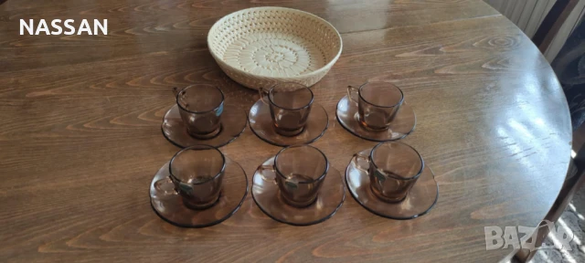 Кристални чаши и съдове с гравюри,сервиз за кафе от дуралекс,панерче, снимка 8 - Сервизи - 50847641