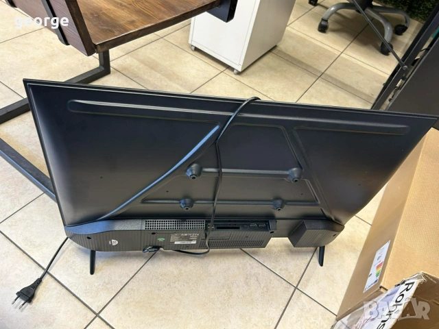 Телевизор SMARTTECH 32HN01K LED 32.0 , 81.0 см, снимка 6 - Телевизори - 53875928