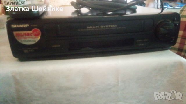 VHS Sharp видео рекордер почти ново, снимка 1 - Плейъри, домашно кино, прожектори - 45470032