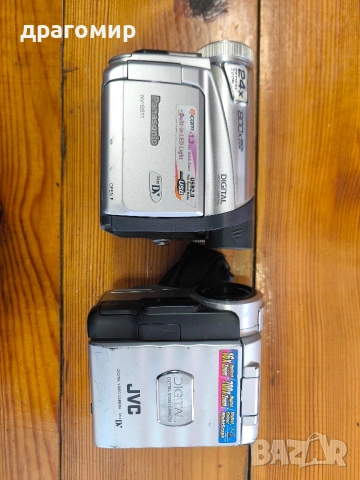 видеокамери Mini DV Panasonic и JVC