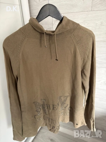 Дамска блуза+шал. Гръдна обиколка-110см,разтяга се над 150см.