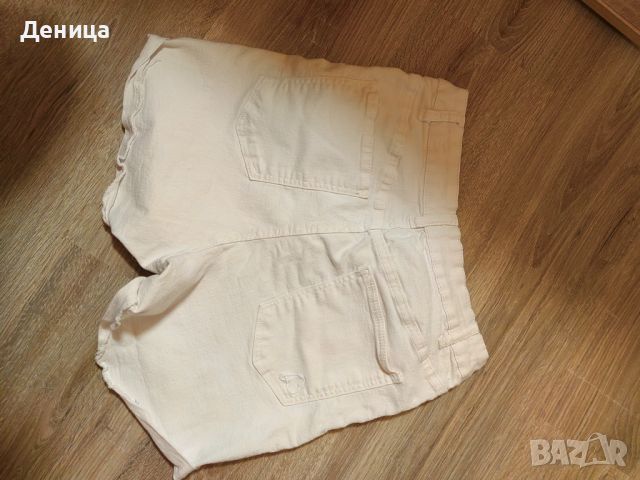 Дамски бели къси панталонки , снимка 2 - Къси панталони и бермуди - 45183795