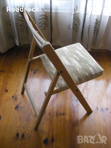 Дървен сгъваем стол с мека тапицерия, снимка 2 - Столове - 46163782