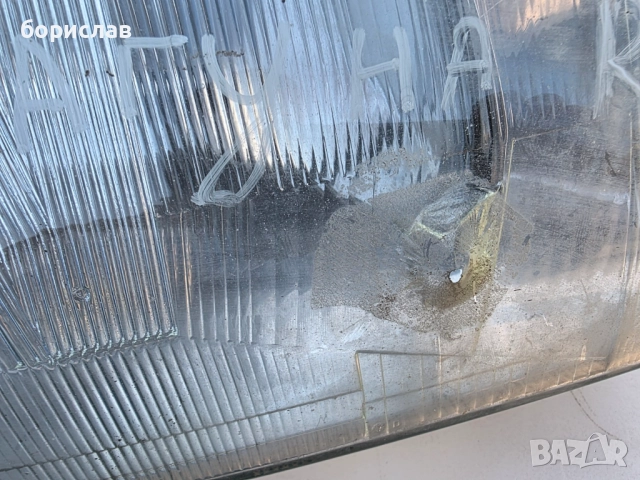 Десен фар за Рено Лагуна , снимка 2 - Части - 52619476