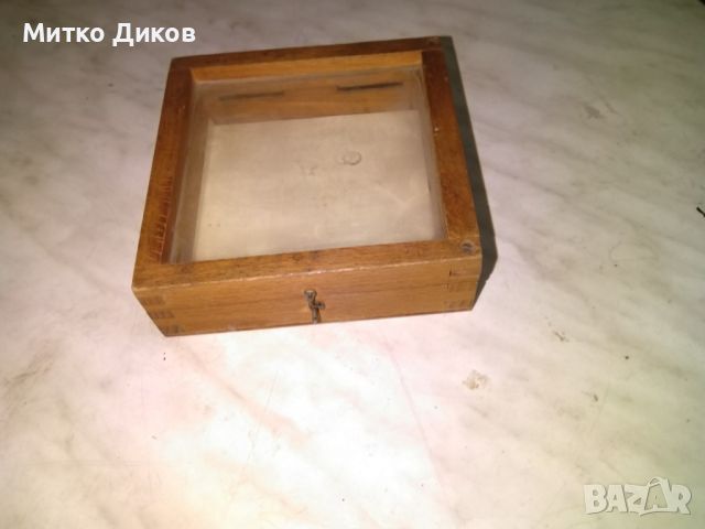 Дървена кутия отгоре остъклена 120х120х37мм, снимка 2 - Декорация за дома - 45374805
