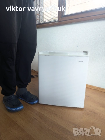 Мини хладилник Crown CR-48A (48L) – Употребяван, снимка 15 - Хладилници - 54082943