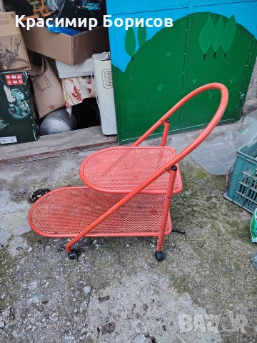 сгъваем стелаж на колела