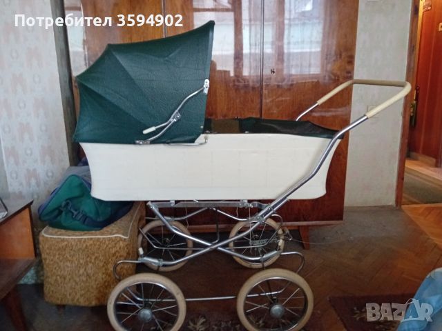 ретро бебешка количка , снимка 1 - Антикварни и старинни предмети - 45741426