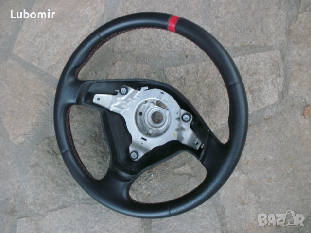 Волан, трилъчев, спортен - оригинален Аudi A3 - с дупчена кожа ! , снимка 3 - Аксесоари и консумативи - 52458974
