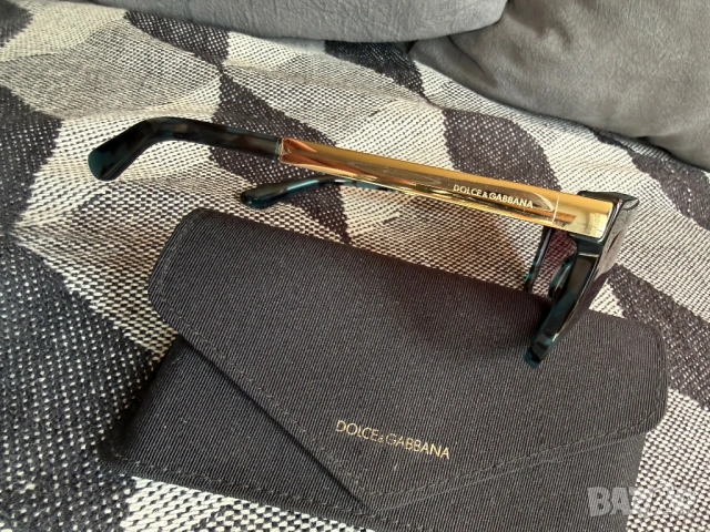 Dolce Gabbana DG 4269 .2887/8G, снимка 3 - Слънчеви и диоптрични очила - 53884391