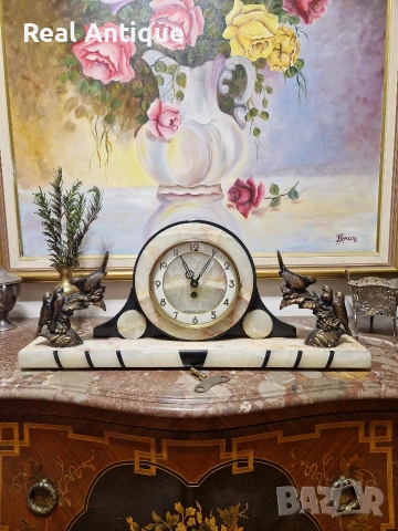 Прекрасен голям антикварен френски фигурален каминен часовник 