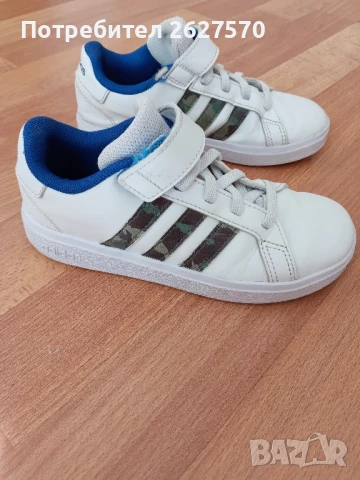 Детски маратонки Адидас., снимка 2 - Детски маратонки - 50701557