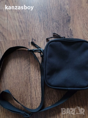 carhartt wip essentials cord bag - страхотна чанта, снимка 6 - Чанти - 51683680
