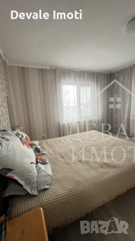 Продава се масивна двуетажна къща с гараж в гр. Мартен, снимка 7 - Къщи - 53354093