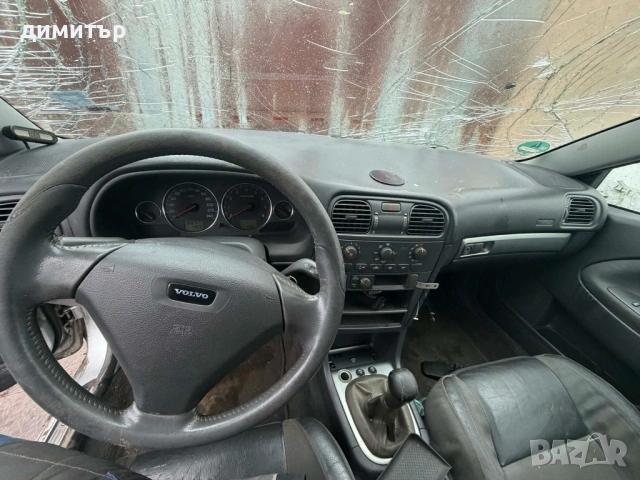 volvo v40 1.8 favelift на части волво в40 комби , снимка 6 - Автомобили и джипове - 53661170