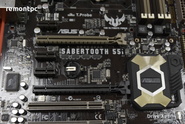 Компютърни части за ремонт - неработещи, снимка 2 - Дънни платки - 53710134