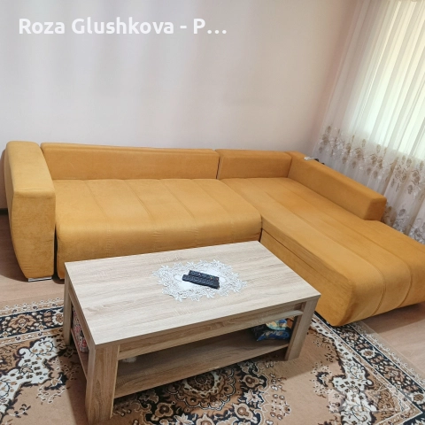 Продавам холов ъглов диван