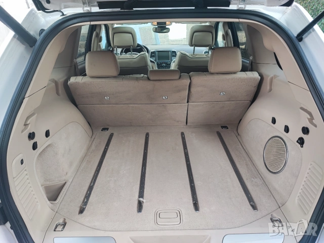 Продавам Jeep Grand Cherokee 5.7 HEMI с Газ, снимка 13 - Автомобили и джипове - 53559175