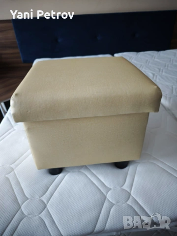 Продавам тапицирани с кожа табуретки, снимка 2 - Дивани и мека мебел - 53300775