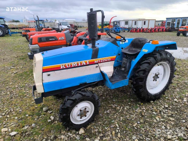 японски трактор