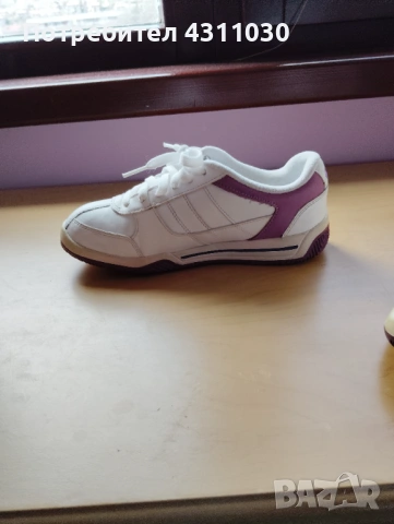 Детски маратонки NIKE 37.5 номер, снимка 6 - Детски маратонки - 53377681