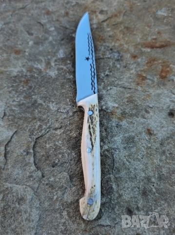 Ножче от еленски рог 