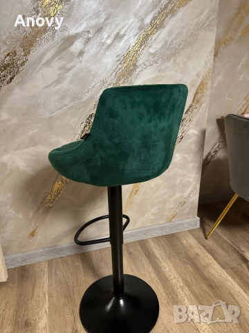 Елегантен бар стол – кадифе, регулируем – 70 €, снимка 4 - Столове - 53866636