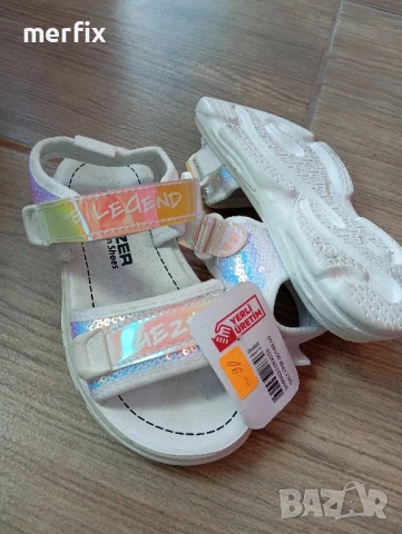 Детски сандали , снимка 4 - Детски сандали и чехли - 50548667