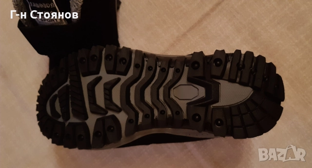Продавам нови зимни юношески обувки , снимка 5 - Мъжки боти - 52698437