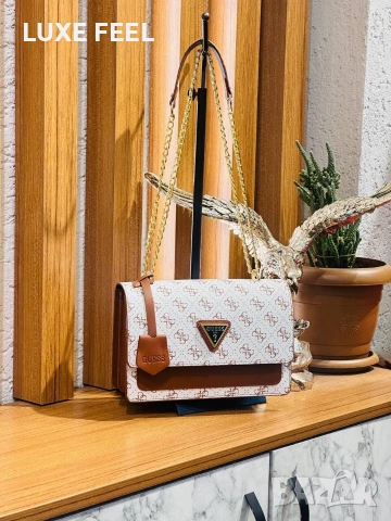 Guess✨Дамски Чанти , снимка 4 - Чанти - 54008516
