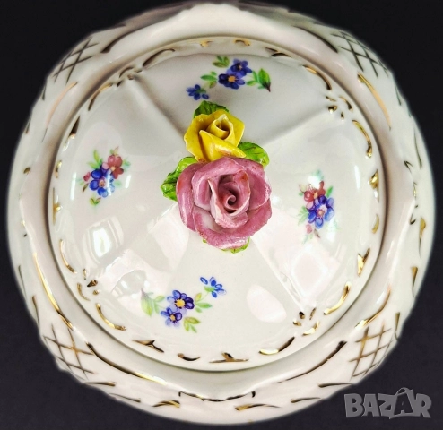 Бижутерка с флорална декорация и 3Д рози KPM, снимка 8 - Други - 52817531