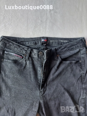 Използвани в отлично състояние дамски дънки Tommy Jeans 31/28, снимка 4 - Дънки - 51946847