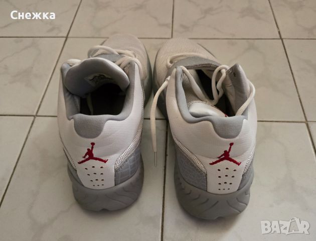 Мъжки бели обувки Jordan, снимка 3 - Спортни обувки - 45605818