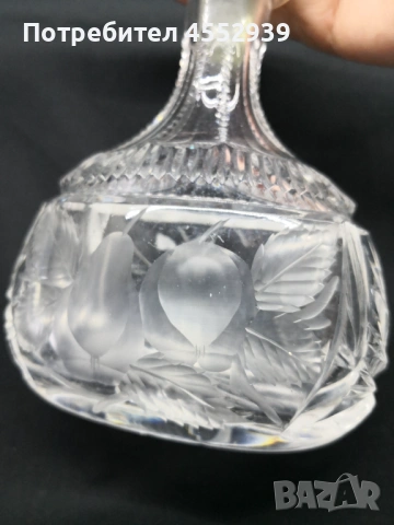 Кристална бутилка и чинийки , снимка 4 - Сервизи - 53740031
