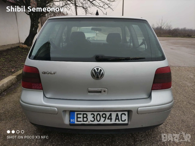 VW Golf 4 1.6 Бензин , снимка 3 - Автомобили и джипове - 53444071