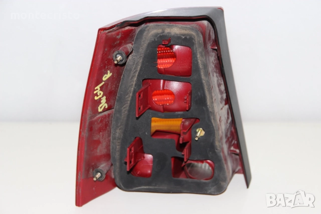 Десен стоп VW Golf 4 комби (1998-2004г.) 1J9945096 / 1J9945096K Голф IV жълт мигач, снимка 4 - Части - 52190217