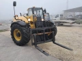 Телескопичен товарач Caterpillar TH407C, снимка 2