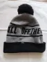 Vans Off Wall Pom Beanie - страхотна зимна шапка КАТО НОВА, снимка 7