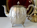 Посребрен меден чайник,кана,ковани орнаменти Шефилд,печат. , снимка 1