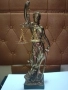 статуетка Темида, снимка 1