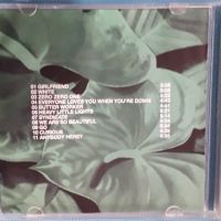 Naomi – 2002 - Everyone Loves You(World Club Music – ПРЗ CD5485)(Downtempo), снимка 4 - CD дискове - 45591859