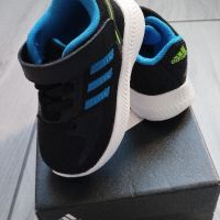 Детски маратонки Adidas 20 номер, снимка 4 - Детски маратонки - 45306745